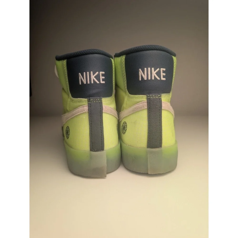Nike Blazer Mid '77 Jumbo Dark Obsidian Volt High Top Sneakers Women's 7.5/Y6